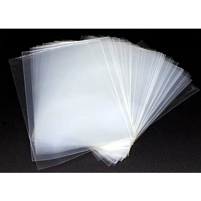 Afbeelding van 100 Docsmagic.de Outer Sleeves 65 x 92 mm Clear Small Size Covers Japanese YGO