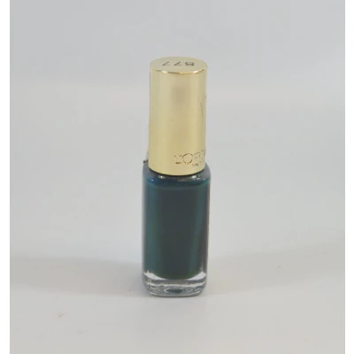Afbeelding van LOreal Color Riche Nail Polish 5ml 877 Caftan Royal