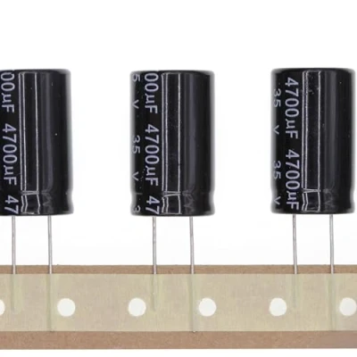 Afbeelding van 10 stuks 35 V 4700UF elektrolytische condensator van aluminium, plug in, 18 x 30 mm, mm