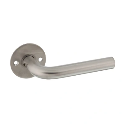Afbeelding van P+E Gatdeel deurkruk L model op ronde rozet 8mm stift rvs geborsteld