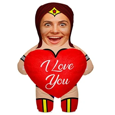 Afbeelding van Gepersonaliseerde grappige foto cadeau kussen met vulling; Body je eigen Face Picture Printed; 45 cm hoog; Verjaardagscadeau Moederdag; Motief Wonder Lady HART [091]