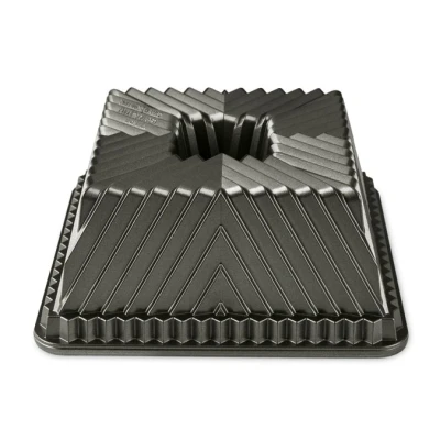 Afbeelding van Nordic Ware Bakvorm Bundt Squared Pan 22 x cm / 2.4 liter