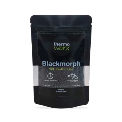Afbeelding van Thermoworx Blackmorph bioplastic 100 Gram. Herbruikbaar Handvormbaar thermoplast. Ambachten en doe het zelf