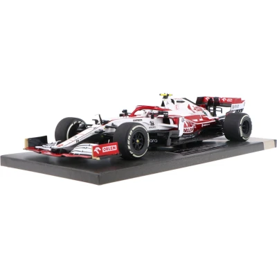 Afbeelding van het 1:18 Diecast model van De Alfa Romeo C41 #99 GP Abu Dhabi 2021. bestuurder was A. Giovinazzi. fabrikant schaalmodel is Minichamps. Dit alleen online verkrijgbaar