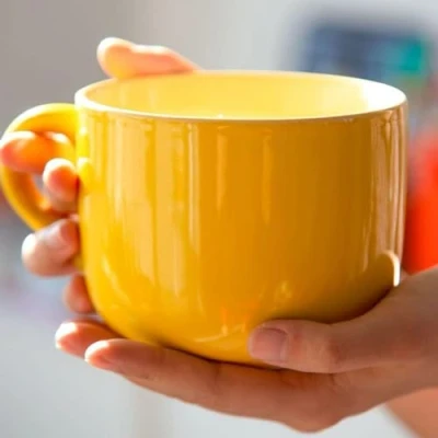 Afbeelding van 650 ml theekopje, koffiemok XXL mok keramische soepkopjes met handvat, jumbokopjes, grote koffie /theekop, muesli, soepen, koffiemok, schaal, porseleinen kop, soepkom geel