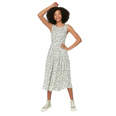 Afbeelding van Trendyol Blauwe Midi Geweven Jurk Met Skater /Riemopening Aan De Achterkant En Bloemenprint Twoss21El0709
