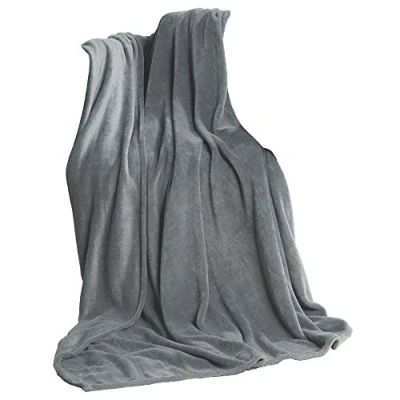 Afbeelding van CelinaTex TV deken knuffeldeken 150 x 200 cm zilvergrijs koraal fleece sprei microvezel sofadeken 1, zonder mouwen