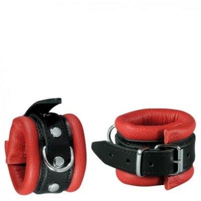 Afbeelding van Leren handboeien 5 cm breed gevoerd zwart/rood
