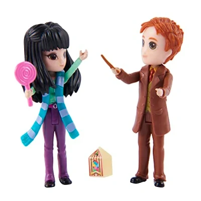 Afbeelding van Wizarding World 6064901 George Weasley en Cho Chang vriendschapsset poppen 7,5 cm 2 accessoires speelgoed voor kinderen vanaf 6 jaar