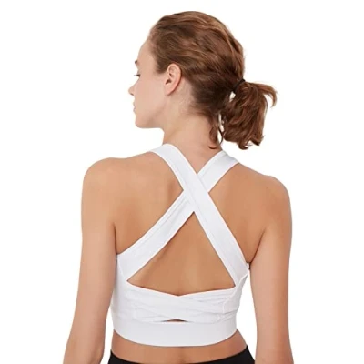 Afbeelding van Trendyol Witte ondersteunende/sculpterende sportbeha met vierkante kraag TWOSS22SS0040