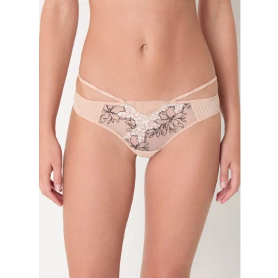 Afbeelding van Chantelle dames Spice tanga van kant in de kleur Beige, maat: 38