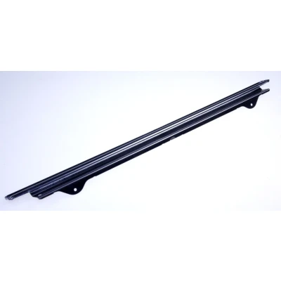 Afbeelding van Whirlpool Indesit 480121101163 decorlijst profiel C00316558 beneden