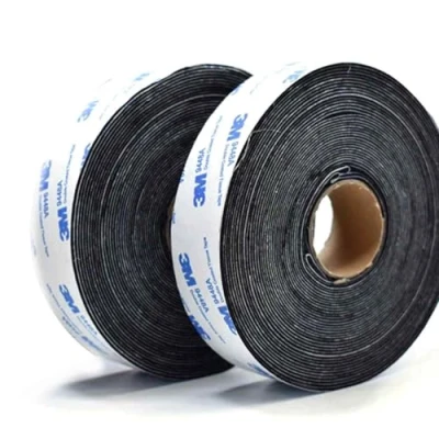Afbeelding van SIOPPKIK Viltglijders, zelfklevend, 2 rollen zelfklevend vilt voor meubels (100 cm x cm), snijden van elke vorm, sterk klevende glijmatten, band, stoelen en vloerbescherming, grijs