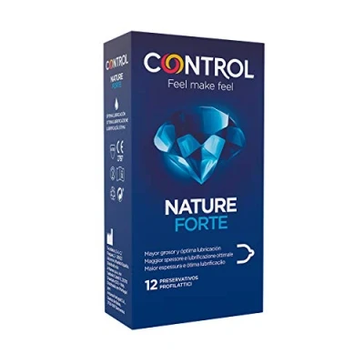 Afbeelding van Control condooms Nature Forte: Box met 12 condooms, grotere dikte, glijmiddel, natuurlijk plezier, veilige seks. Geniet van perfecte pasvorm voor een verhouding.