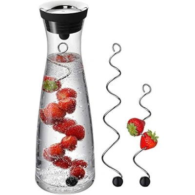 Afbeelding van WMF Basic Waterkaraf Set, 1 L Met 2 Fruitspiezen (18 En 24 cm), Glazen Karaf Deksel, Siliconendeksel, Closeup Sluiting, Transparant, Hoogte 30,2 cm, L, 3 Delig