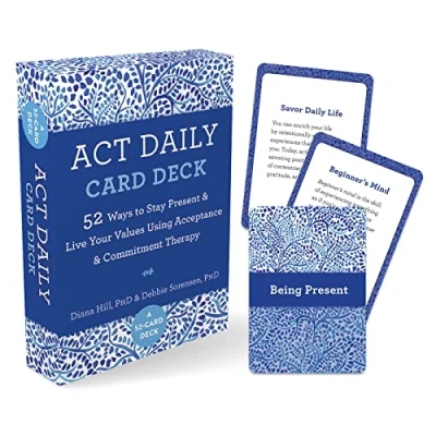 Afbeelding van ACT Daily Card Deck: 52 Ways to Stay Present and Live Your Values Using Acceptance Commitment Therapy