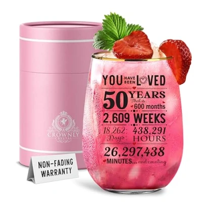 Afbeelding van CROWNLY CRYSTAL® 50e verjaardagscadeaus voor vrouwen gepersonaliseerd glas 50 jaar oude geschenken cadeaus mama verjaardagsfeestje decoraties zus