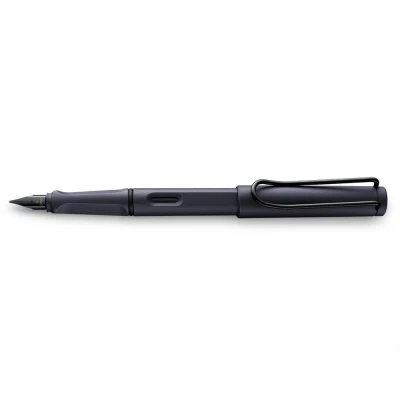 Afbeelding van LAMY safari steel black Vulpen met ergonomische grip &amp; gepolijst stalen penpunt in maat F ideaal voor schrijven en kalligrafie inclusief T 10 blauwschrijvend patroon Rechtshandig
