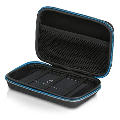 Afbeelding van Wicked Chili Navi Case AntiShock tas compatibel met Tomtom Start, Go, Via, Trucker, Rider navigatietoestellen 4.3/5 inch max. afmetingen toestel: 15x10x4.5cm beschermvulling laadkabel compartiment
