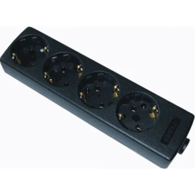 Afbeelding van VB Extend Stekkerdoos Verlengsnoer met Randaarde Lengte Snoer 3 meter x 1.5 mm² 4 Voudig Zwart