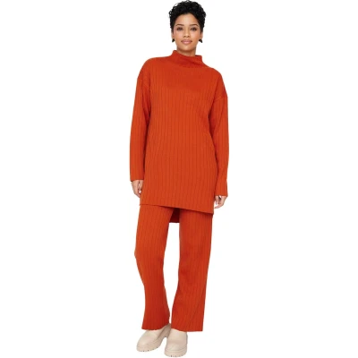 Afbeelding van Trendyol Camelkleurige Geribbelde Trui Broek Met Col En Coltrui Tctaw22Us0101