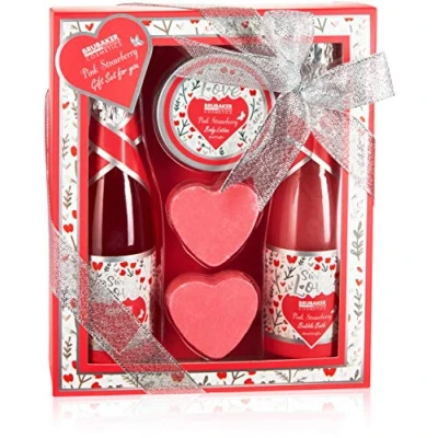 Afbeelding van BRUBAKER Cosmetics 5 Delig Bad en Douche Set Aardbei Sweet Love Cadeautip Cadeau Idee Verzorgingsset met Bloemen Design voor Vrouwen Roze Moederdag cadeautje