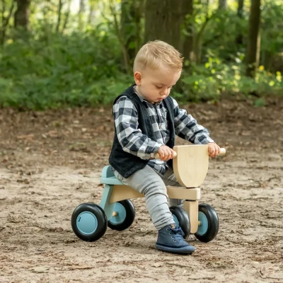 Afbeelding van Bandits &amp; Angels houten loopfiets Vintage Rider blue natural 1 jaar jongens blauw