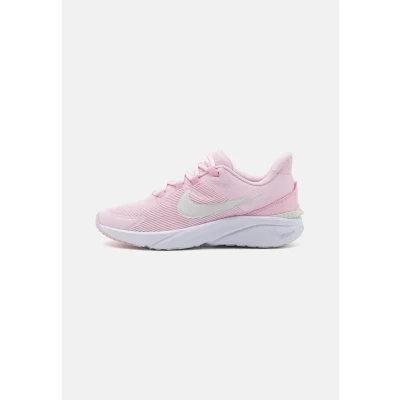 Afbeelding van Nike Performance STAR Runner 4 Unisex Hardloopschoenen neutraal voor kinderen, Maat: 38, Pink foam/summit white/white Textiel/ synthetisch