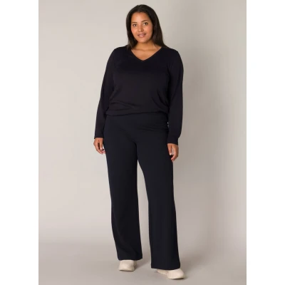Afbeelding van BASE LEVEL CURVY Arah Broek Dark Blue maat W0(46) / L30