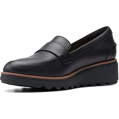 Afbeelding van Clarks womens Sharon Gracie Loafer, Black Leather with Dark Tan Welt, 9.5 US