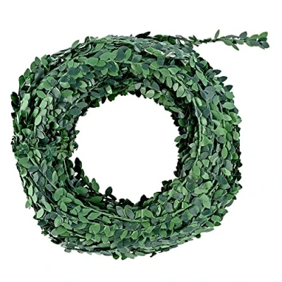 Afbeelding van Ideen mit Herz Decoratieve slinger buxus kunstmatig 30 m lang met draadversterking groen ideaal als tafeldecoratie of voor bloemstukken