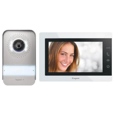 Afbeelding van LEGRAND, EASYKIT Essential video deurintercomset met 2 draads aansluiting, 7 inch kleurenmonitor &amp; groothoekcamera, 1/2 gezinswoningsset, uitbreidbaar, stekkervoeding, IP54 IK07, kleur: wit, 367910