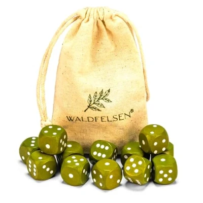 Afbeelding van Waldfelsen 6, 12, 20, 30 of 50 hoogwaardige houten kubussen van echt beukenhout, 16 mm standaard dobbelstenen met stoffen zak, 12 stuks, olijfgroen