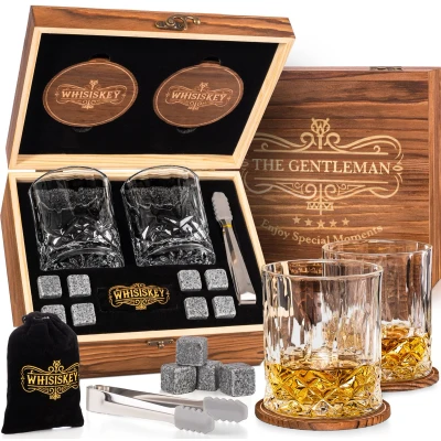 Afbeelding van Whisiskey Luxe Whiskey Set Incl. 2 Glazen, 4 RVS Stones, Onderzetters, Fluwelen Opbergzak, Opbergbox