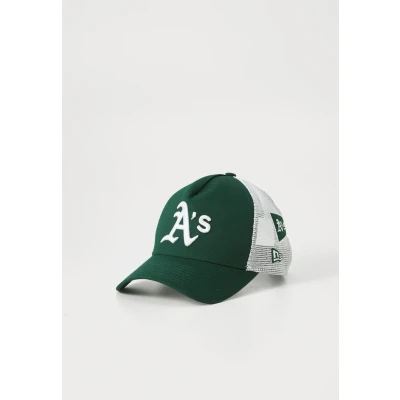 Afbeelding van New Era Multi Patch Trucker Cap kaki groen wit