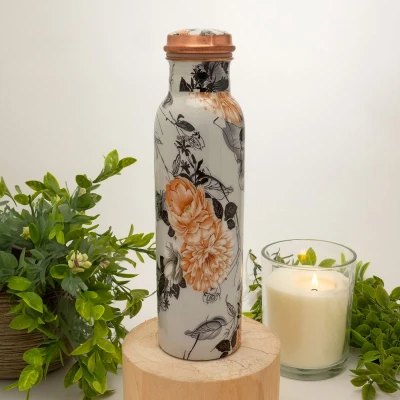 Afbeelding van Puur koperen waterfles bloemenprint wit ± 950 ml (zware uitvoering)