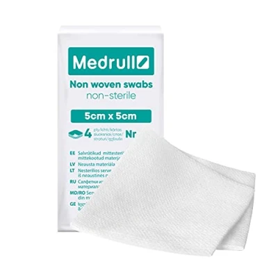 Afbeelding van Medrull Compressen niet geweven steriel 100 stuks 4 laags 5 x cm zuigkompressen, verbandmateriaal, wondkompressen