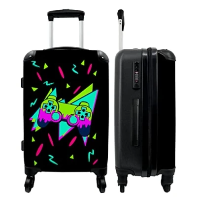 Afbeelding van NoBoringSuitcases.com Grote gaming koffer XL Zwarte kinderkoffer geschikt voor jongens en meisjes Reiskoffer met 4 wielen large Trolley op wieltjes 60 liter Rolkoffer groot kinderen Ruimbagage valies 20kg Reisbagage &amp; reisaccessoires