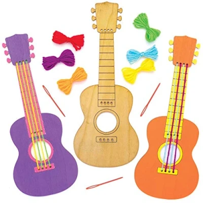 Afbeelding van Baker Ross AT812 Gitaar Naaien Kits voor Beginners Pack van 3, Houten Craft Kinderen Kunst en Ambachten Projecten
