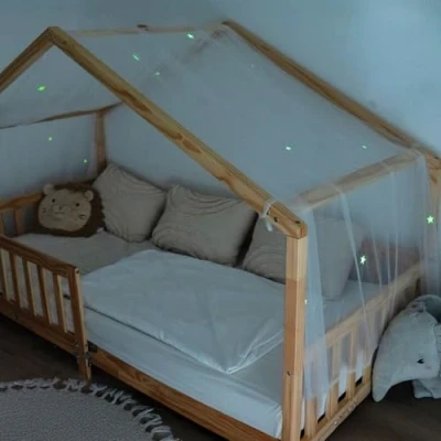 Afbeelding van lilimaus Huid met lichtgevende sterren, bedhemel, huisbed, decoratie, cadeau voor meisjes en jongens, hemelbed, gordijnen kinderbedden, 90 x 200 120 cm, lichtsterren, kinderkamer