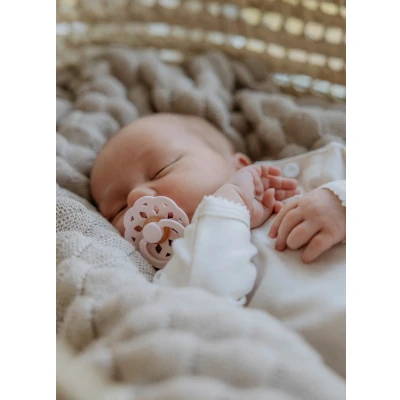 Afbeelding van BIBS Boheme Speen verpakking van 4 stuks. BPA vrij, Ronde speen. Natuurlijk rubberlatex, Gemaakt in Denemarken, Maat 1 (0 6 maanden), Dusky Lilac Mix