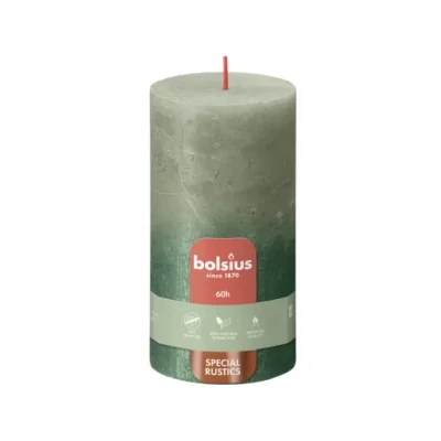 Afbeelding van Bolsius Rustiek stompkaars Fading Metallic 130/68 1 Stuk Fresh Olive + Green
