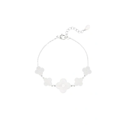 Afbeelding van Yehwang Zilveren Armband Met Vijf Bloemen Zilver Armbandje Bloemetjes Sieraad Sieraden Stainless Steel Cadeau Cadeautip