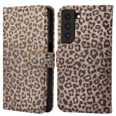 Afbeelding van imoshion Hoesje Geschikt voor Samsung Galaxy S22 Design Bookcase smartphone Leopard Mood