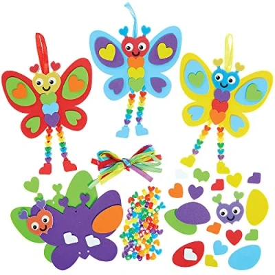 Afbeelding van Baker Ross FX397 Regenboog Liefdeshart Vlinder Bungelende Beentjes decoratie sets Set van 5, Valentijnsdag Kraal knutsel decoratieset voor kinderen