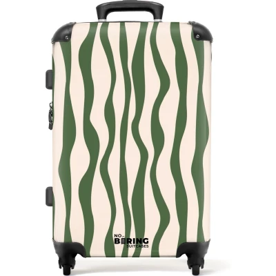 Afbeelding van NoBoringSuitcases.com® Koffer groot Rolkoffer lichtgewicht Beige met groene lijnen Reiskoffer 4 wielen Grote trolley XL 20 kg bagage