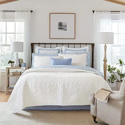 Afbeelding van Laura Ashley Quiltset Ultra Soft All Season Beddengoed, Omkeerbaar, Stijlvol Coverlet met Bijpassende Sham(s), Katoen, Wit, Twin