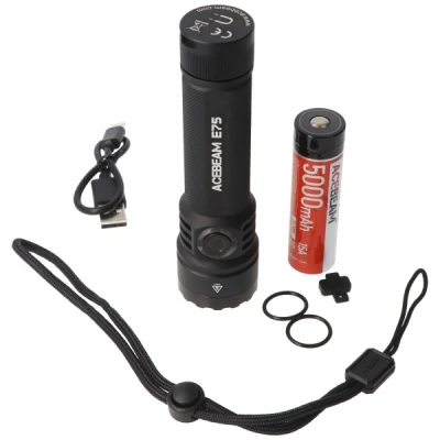 Afbeelding van AceBeam E75 Quad Core LED zaklamp zwart, 6.500K, tot 4500 lumen helderheid, inclusief 21700 5000mAh Li Ion batterij