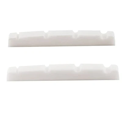 Afbeelding van Musiclily Pro Ureumhars Kunststof 42.3mm Slotted Topkam Precision Bass Platte Bodem voor 4 snarige P stijl Basgitaar,Wit (2 Stuks)