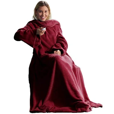Afbeelding van CelinaTex TV deken knuffeldeken met mouwen en voetenzak XL 170 x 200 cm bordeaux rood coral fleece sprei microvezel